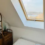 Dom Na Wzgorzu Z Widokiem Na Jezioro 3*