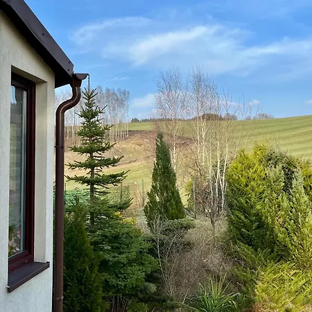 Dom Na Wzgorzu Z Widokiem Na Jezioro Vendégház