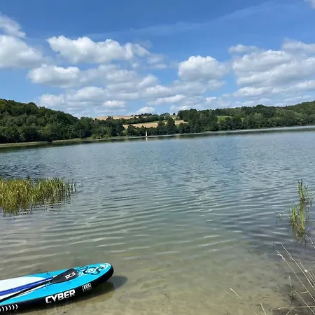 Penzion Dom Na Wzgorzu Z Widokiem Na Jezioro 3*