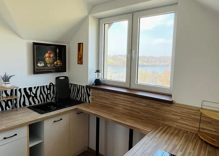 Dom Na Wzgorzu Z Widokiem Na Jezioro بيت ضيافة