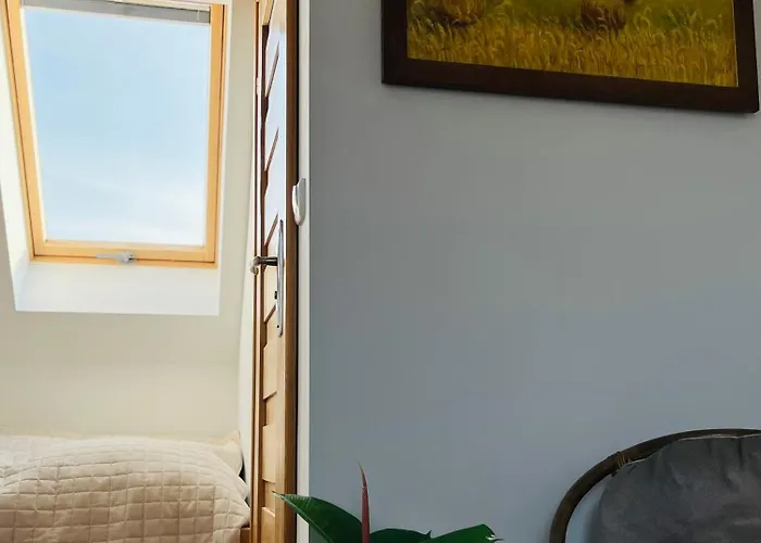 بيت ضيافة Dom Na Wzgorzu Z Widokiem Na Jezioro